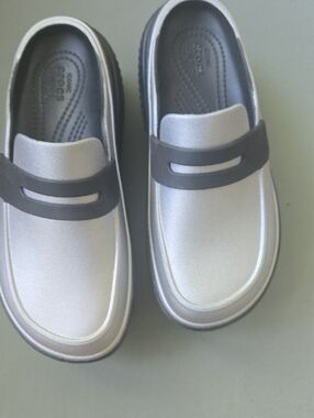 CROCS Metallic Silver Loafers with Black Strap